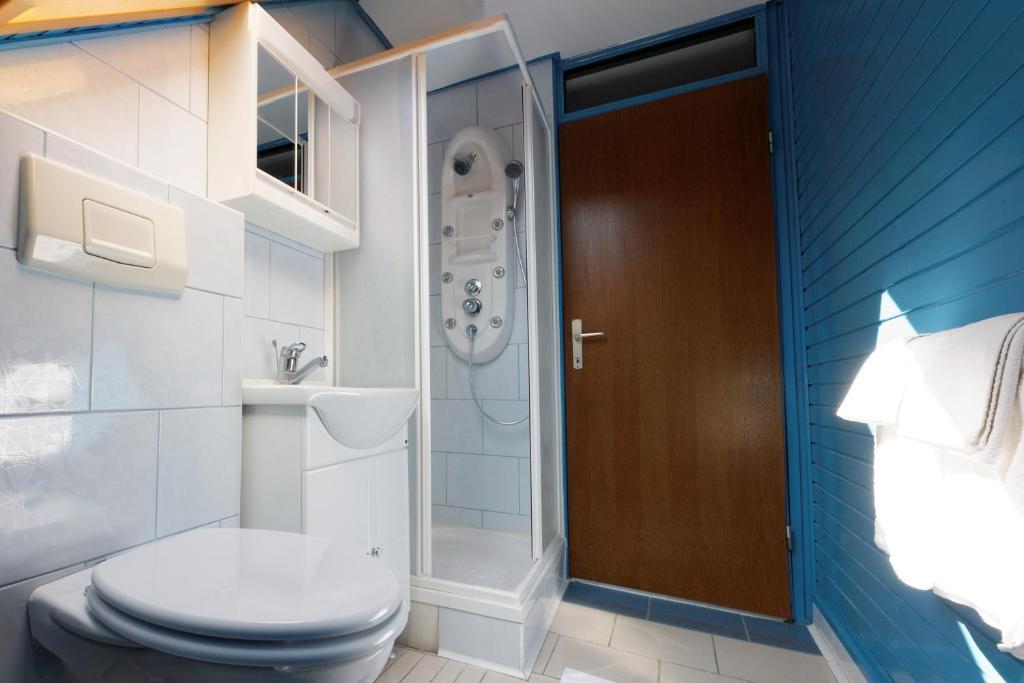 Pod Orehi Guest House Loce pri Poljcanah Room photo